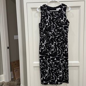 FASHION BUG Black & White Sleeveless  Dress Size Medium